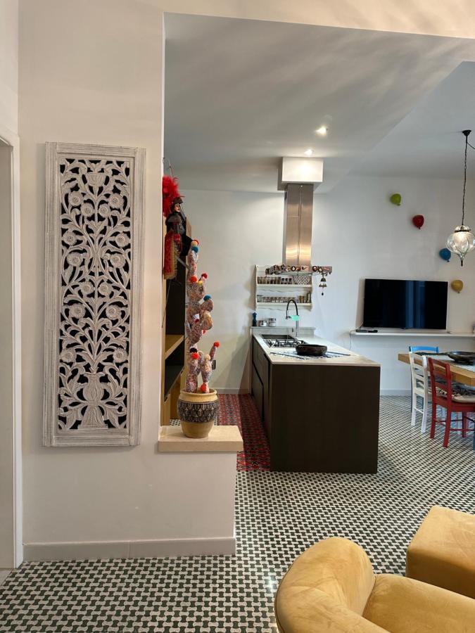 Charming With Baroque View - Apartment *