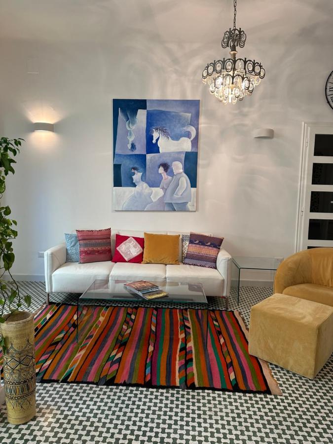 Charming With Baroque View - *
